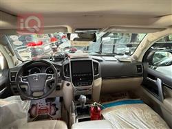 تۆیۆتا لاند کروزەر